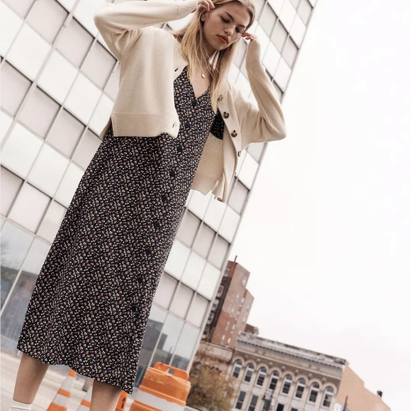 Madewell Bubble-Sleeve Button-Front Midi Dress in Adorable Ditsy / SMALL (OBO) - Picture 4 of 12